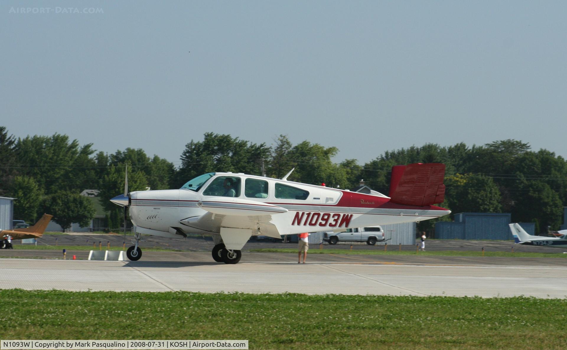 N1093W, 1973 Beech V35B Bonanza C/N D-9506, Beech V35B