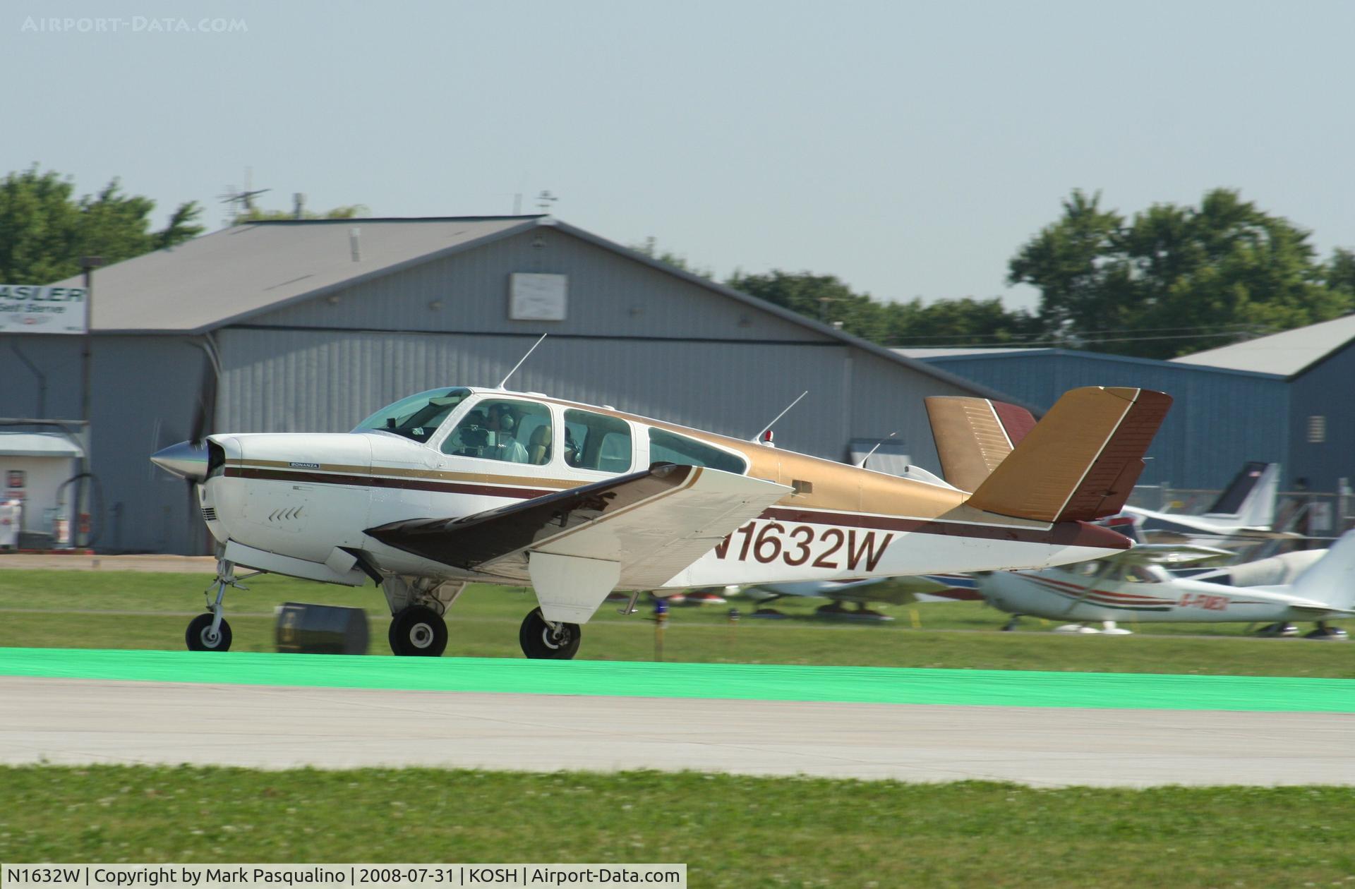 N1632W, 1972 Beech V35B Bonanza C/N D-9363, Beech V35B