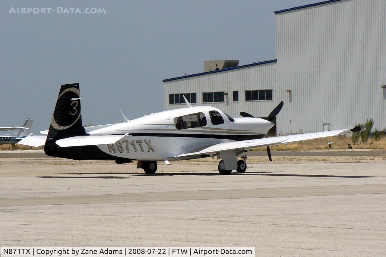 N871TX, 2006 Mooney M20R Ovation C/N 29-0449, At Meacham Field