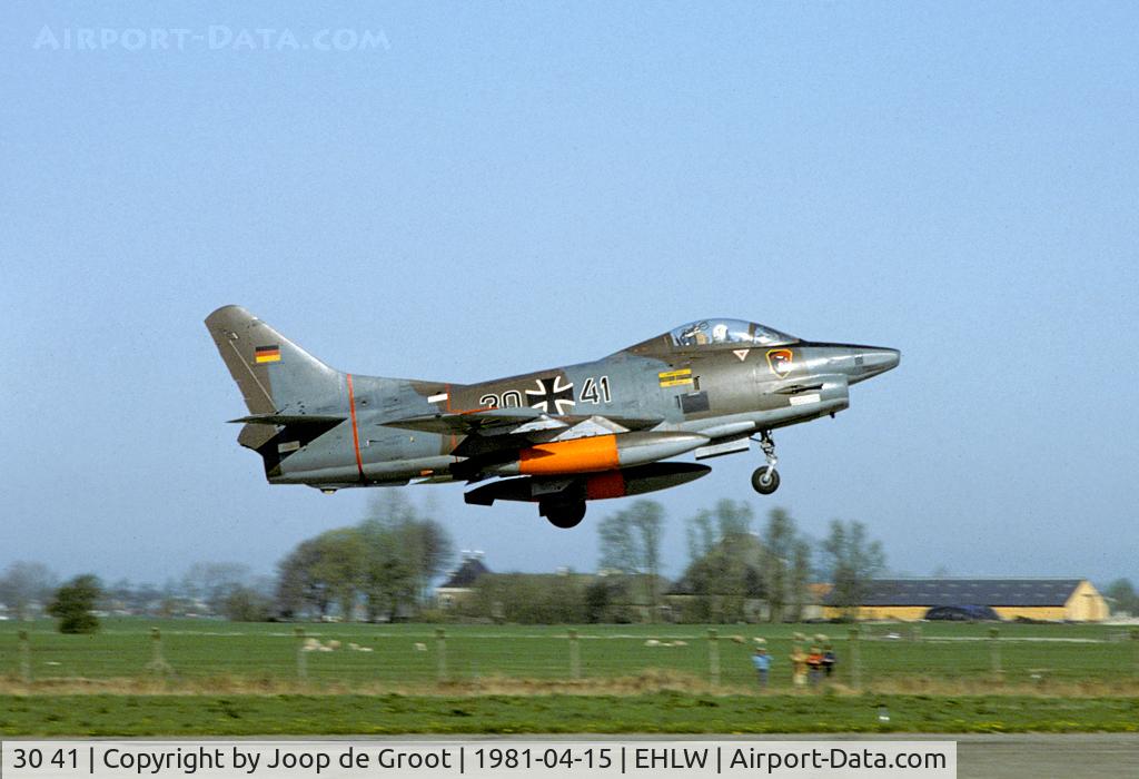 30 41, Fiat G-91R/3 C/N 105, During my spring school holiday Leeuwarden was visited by a couple of G-91s.