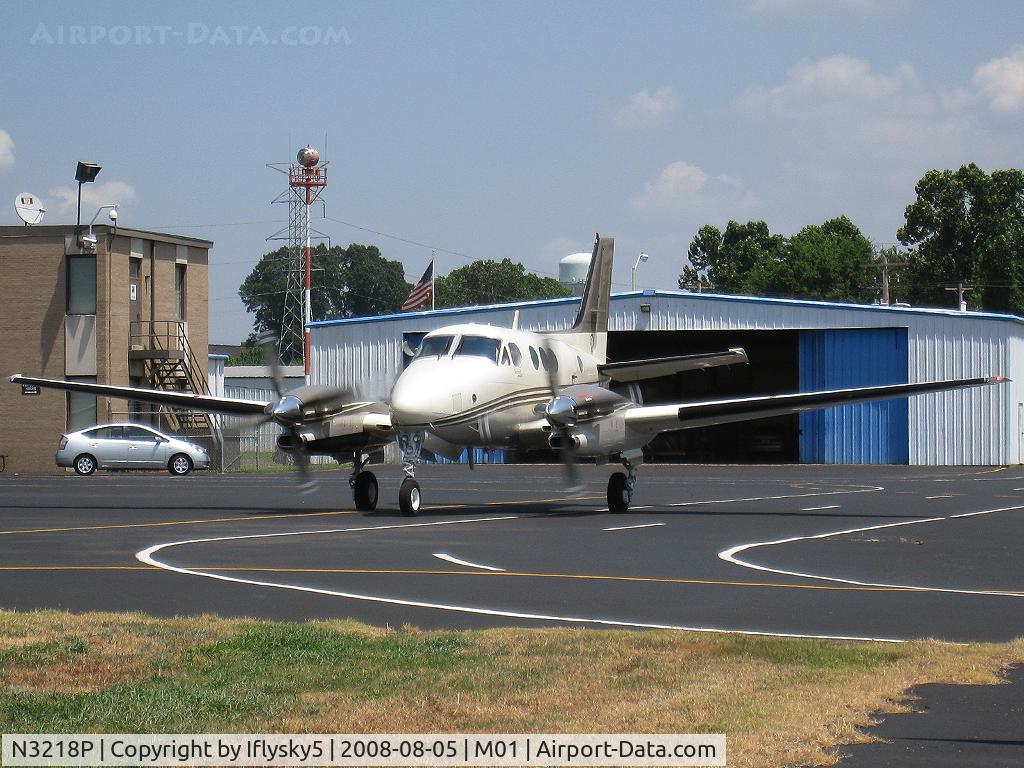 N3218P, 1995 Beech C90A King Air C/N LJ-1411, N3218P BEECH C90A KING AIR