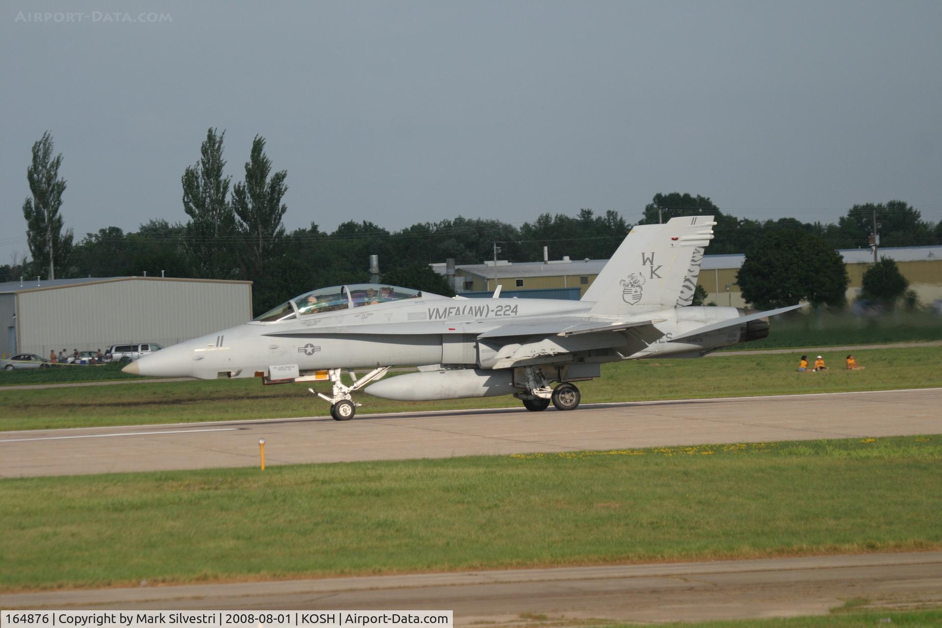 164876, McDonnell Douglas F/A-18D Hornet C/N 1208, Oshkosh 2008