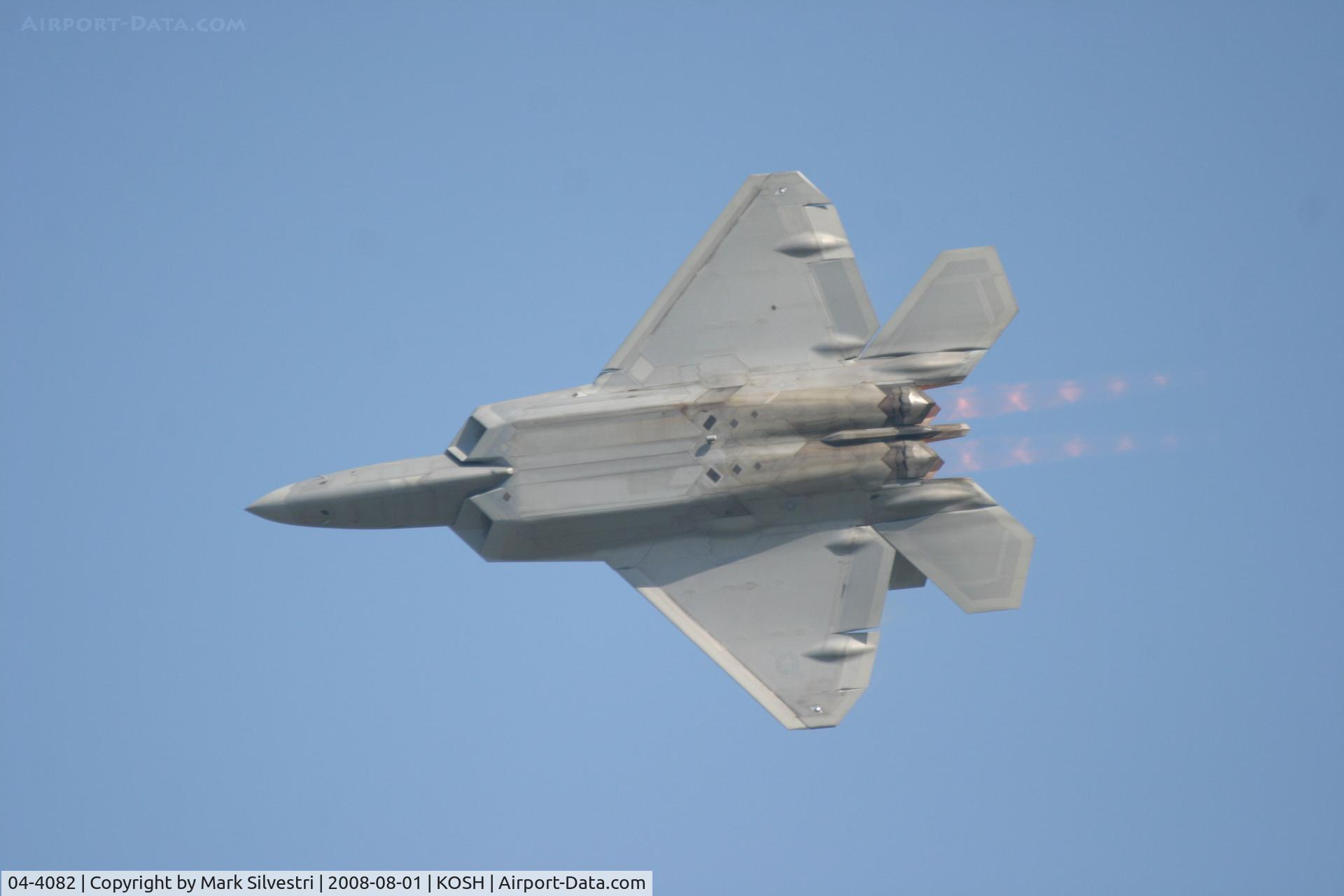 04-4082, 2004 Lockheed Martin F-22A Raptor C/N 4082, Oshkosh 2008