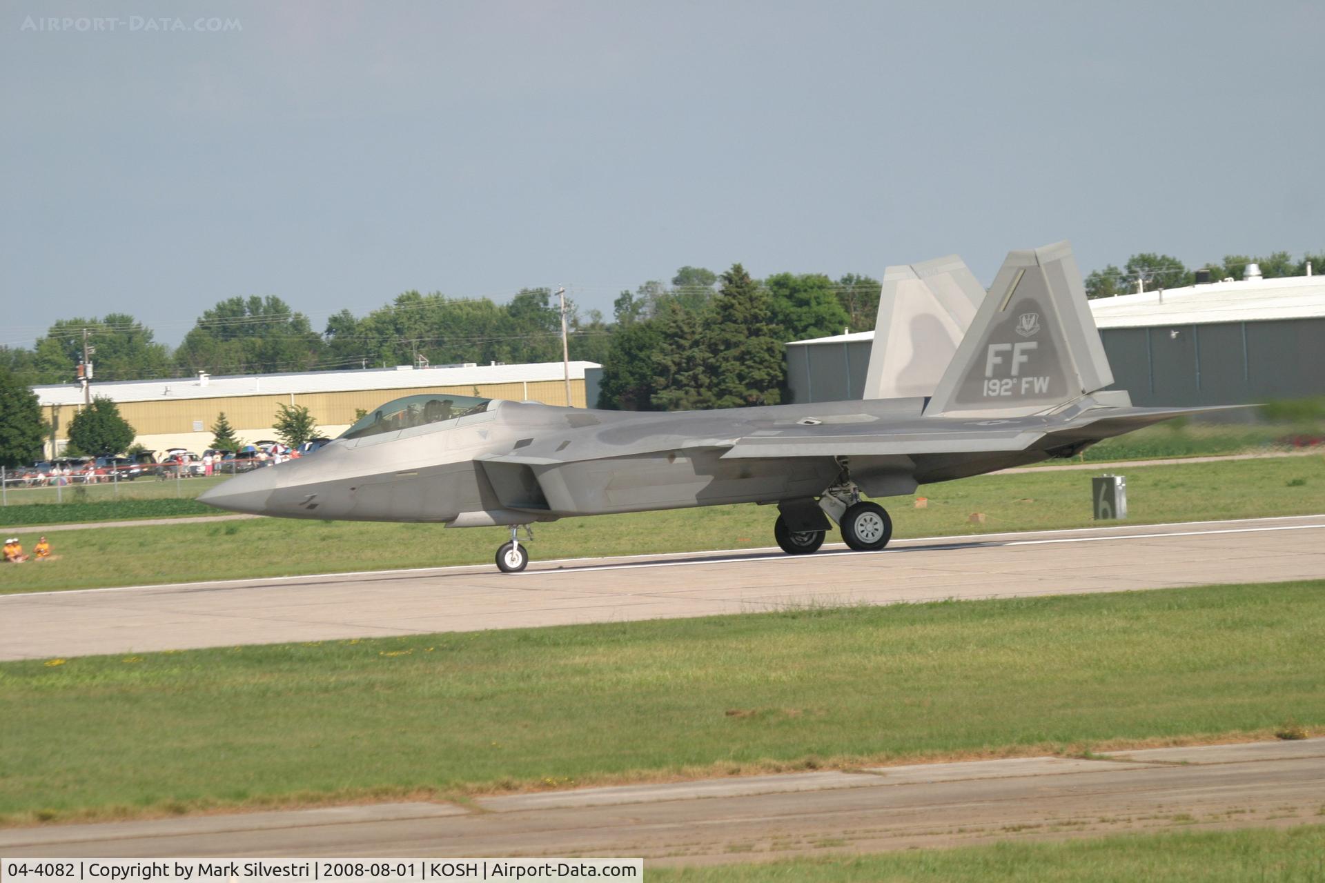 04-4082, 2004 Lockheed Martin F-22A Raptor C/N 4082, Oshkosh 2008