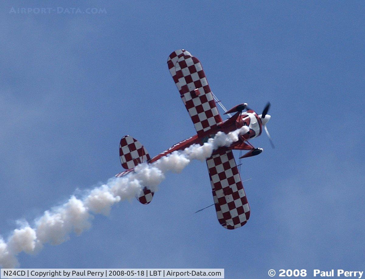 N24CD, 1991 Christen Pitts S-2B Special C/N 5198, Showing the checkerboard