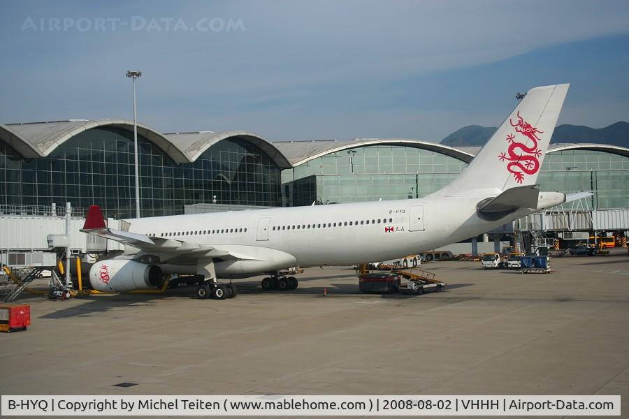B-HYQ, 2004 Airbus A330-343X C/N 581, Dragonair waiting for its passengers