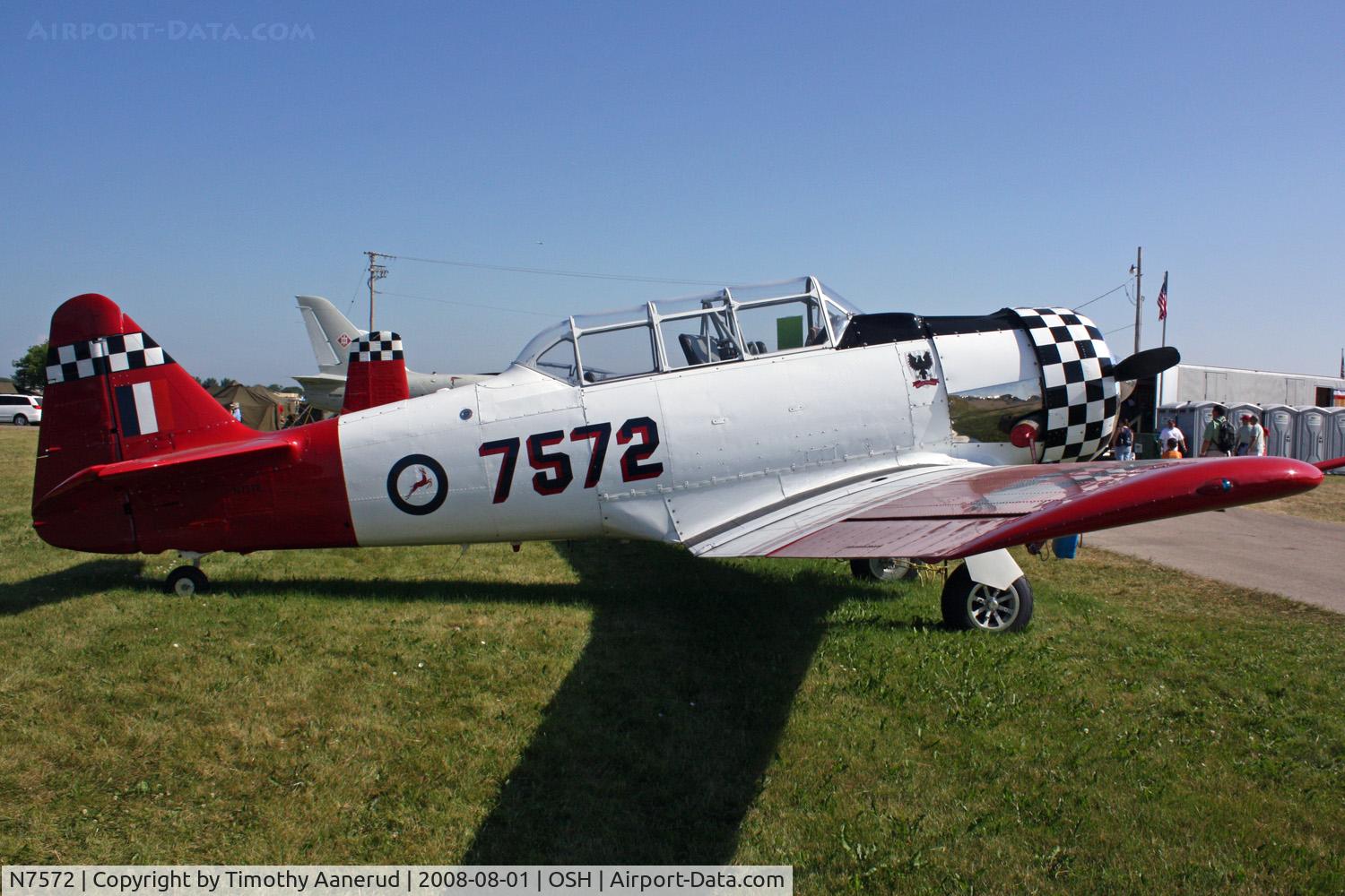 N7572, 1941 North American AT-6D Texan C/N 41-34018, EAA AirVenture 2008