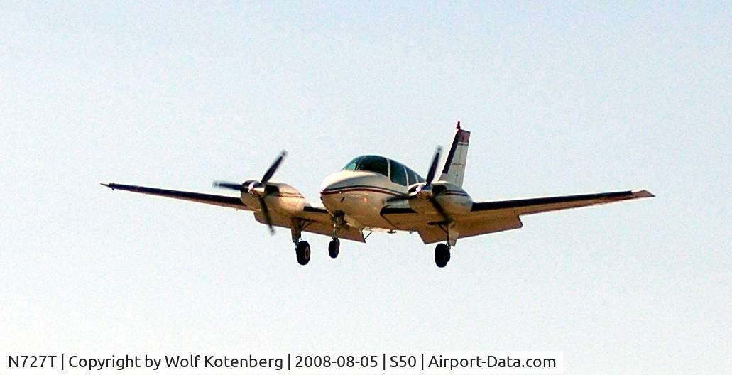 N727T, 1964 Beech 95-B55 (T42A) Baron C/N TC-753, final, hot day in Auburn, WA