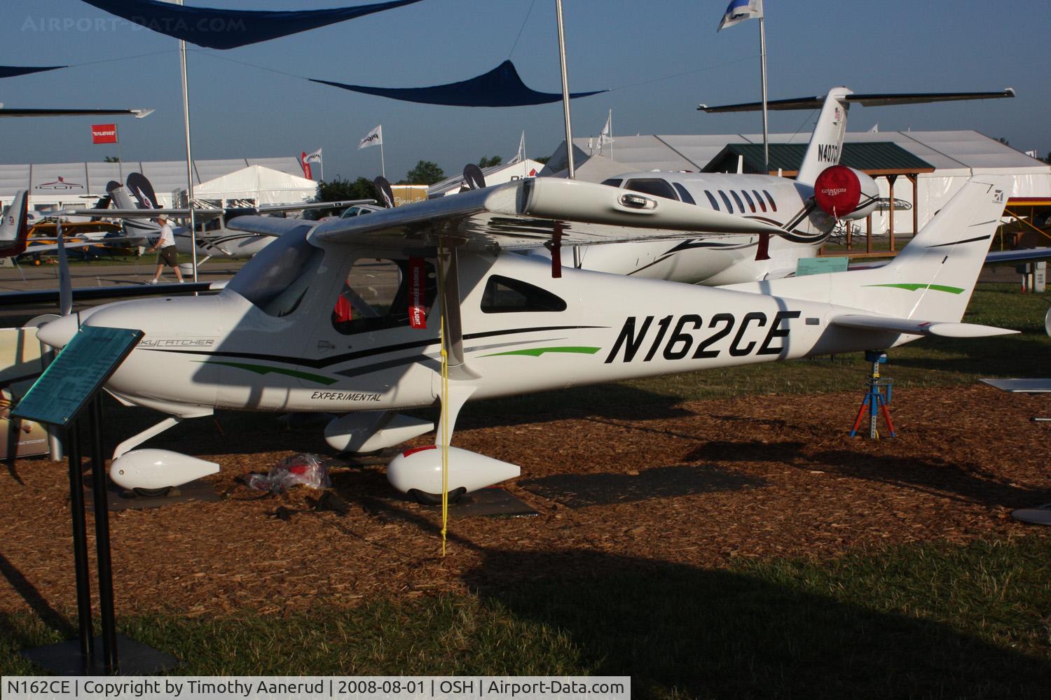 N162CE, 2008 Cessna 162 Skycatcher C/N 16200001, EAA AirVenture 2008