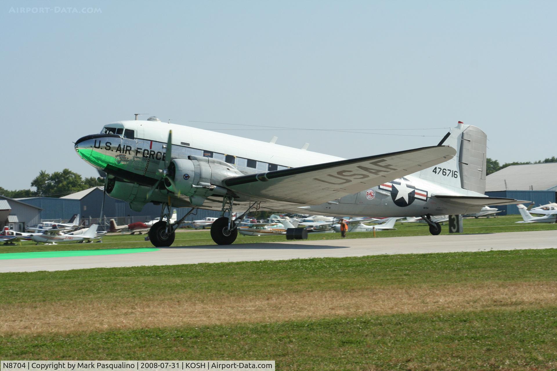 N8704, 1944 Douglas DC3C-S4C4G (TC-47B-30-DK) C/N 33048, Douglas DC-3C