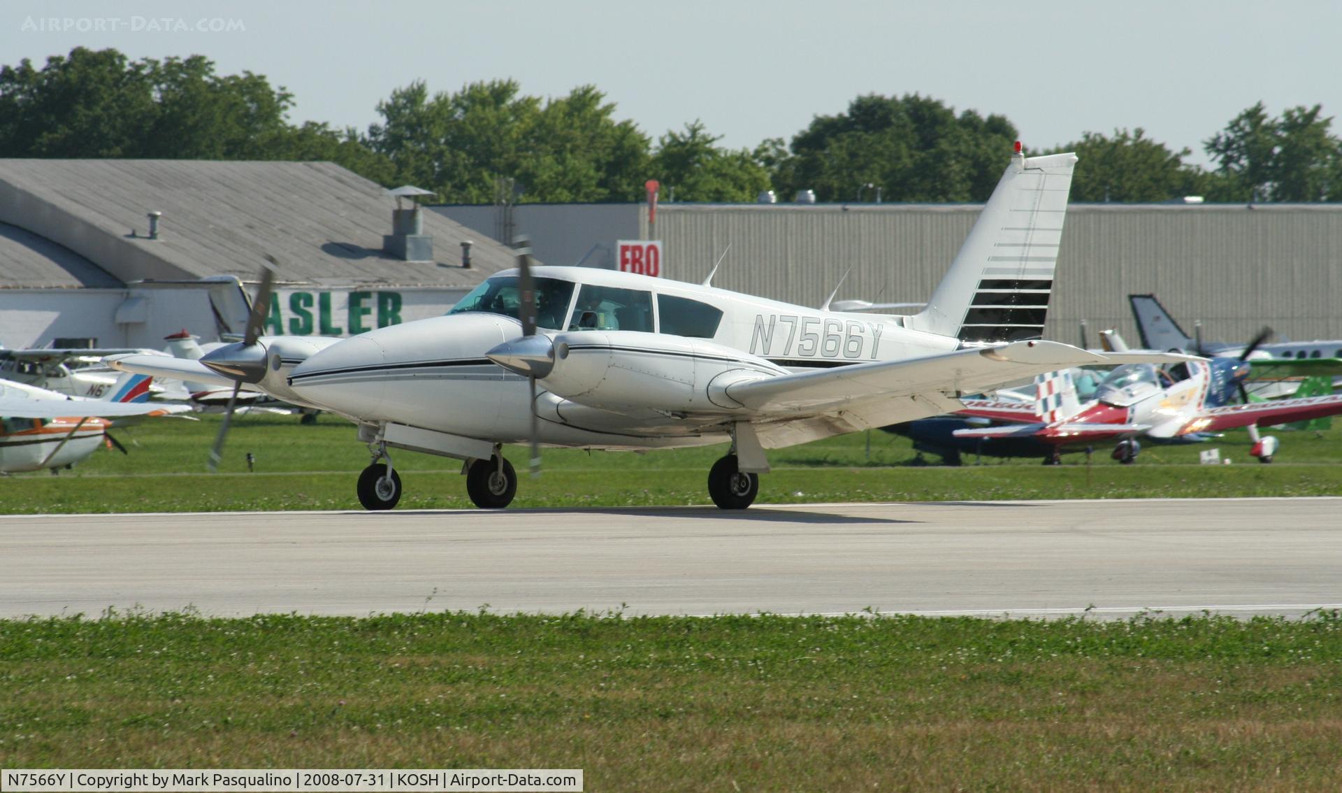 N7566Y, 1964 Piper PA-30-160 Twin Comanche Twin Comanche C/N 30-630, Piper PA-30