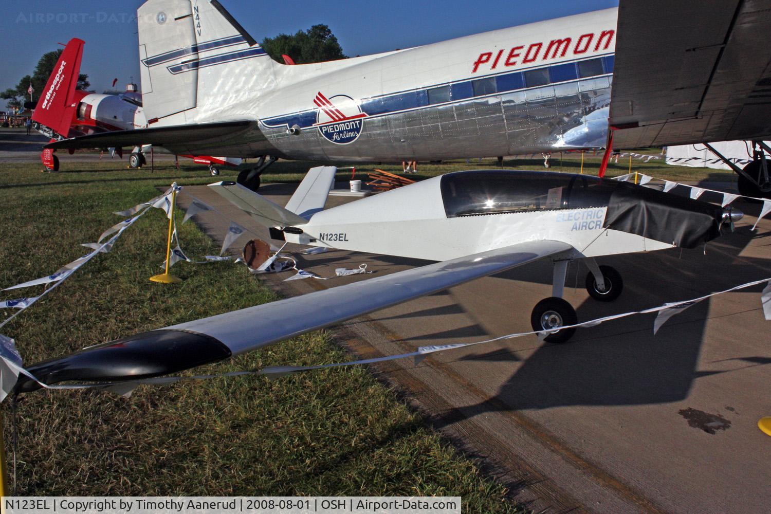 N123EL, 2008 Monnett (Electric Aircraft Corporation) Moni (Electra Flyer C) C/N EAC 1002, EAA AirVenture 2008, wing 28', empty weight 379, gross weight 625, cruise 70 mph, landing speed 50 mph