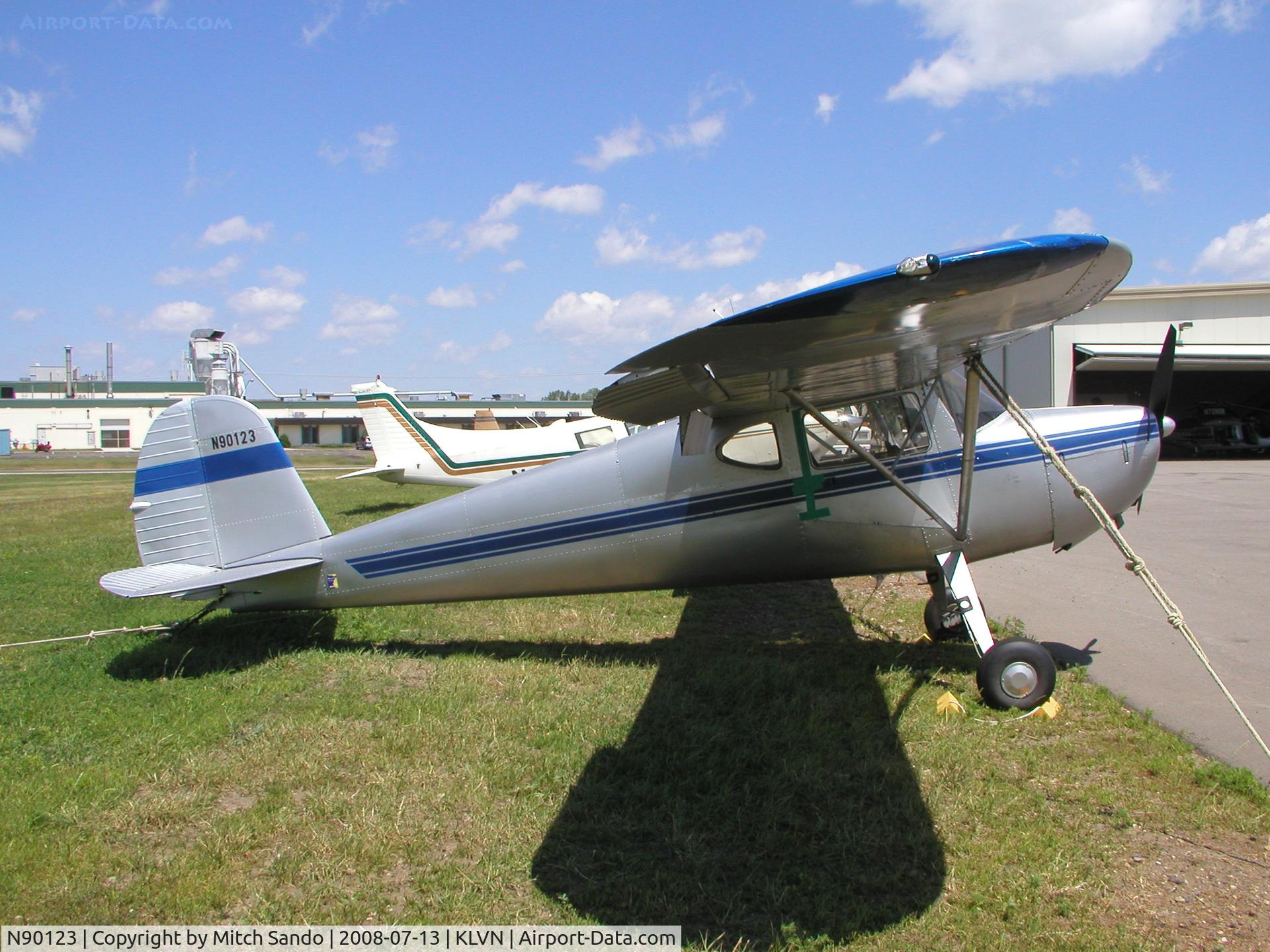 N90123, 1946 Cessna 140 C/N 9184, Tied down at Airlake.