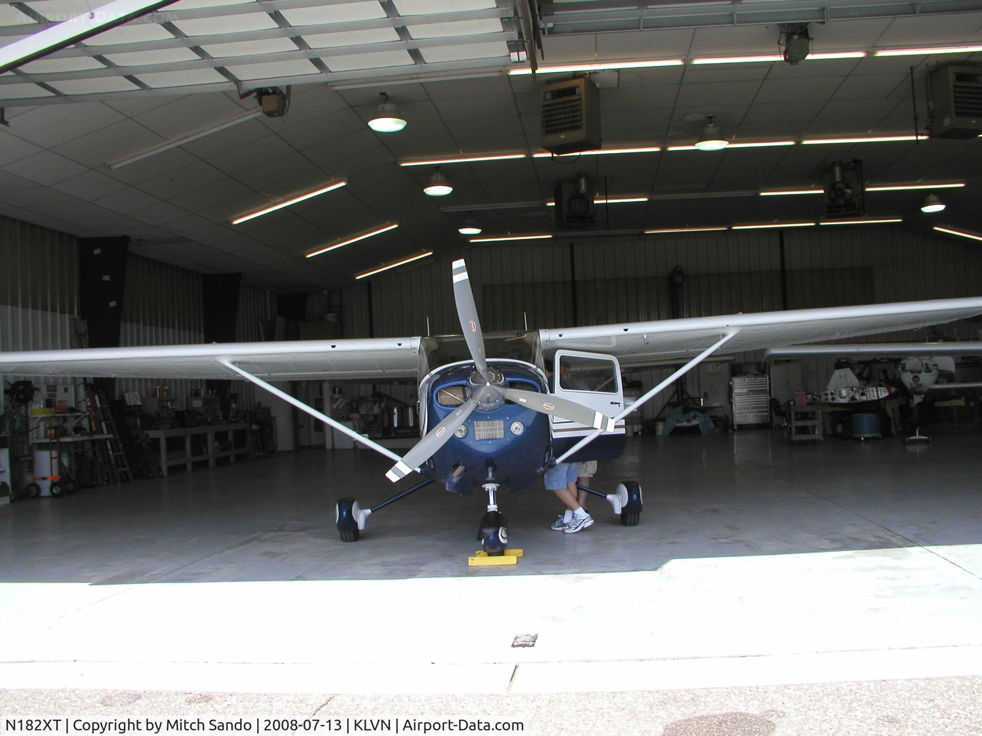 N182XT, 1979 Cessna 182Q Skylane C/N 18266723, Parked inside the maintenance hangar.