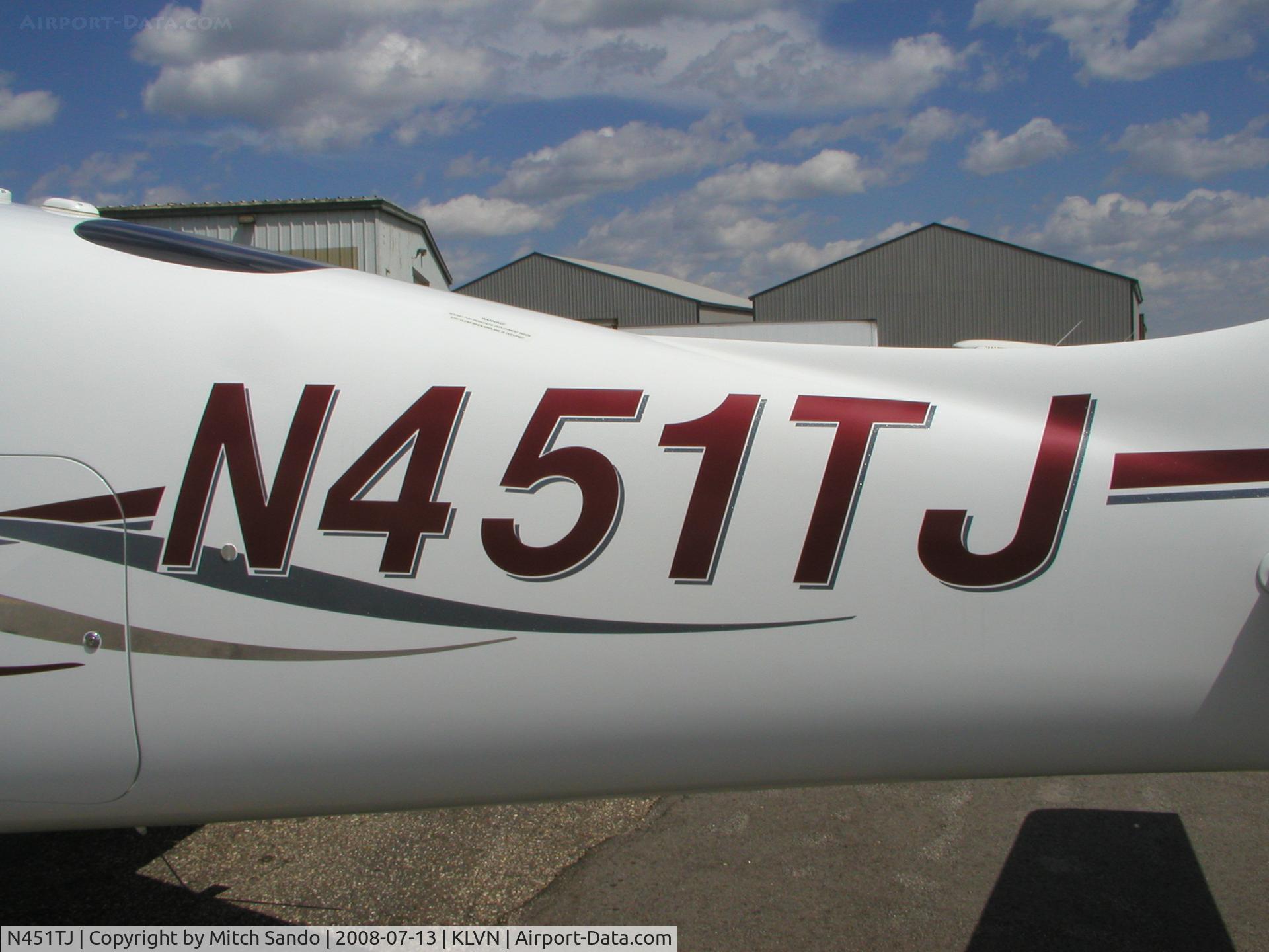 N451TJ, 2004 Cirrus SR22 C/N 0866, Parked on the ramp at Airlake.