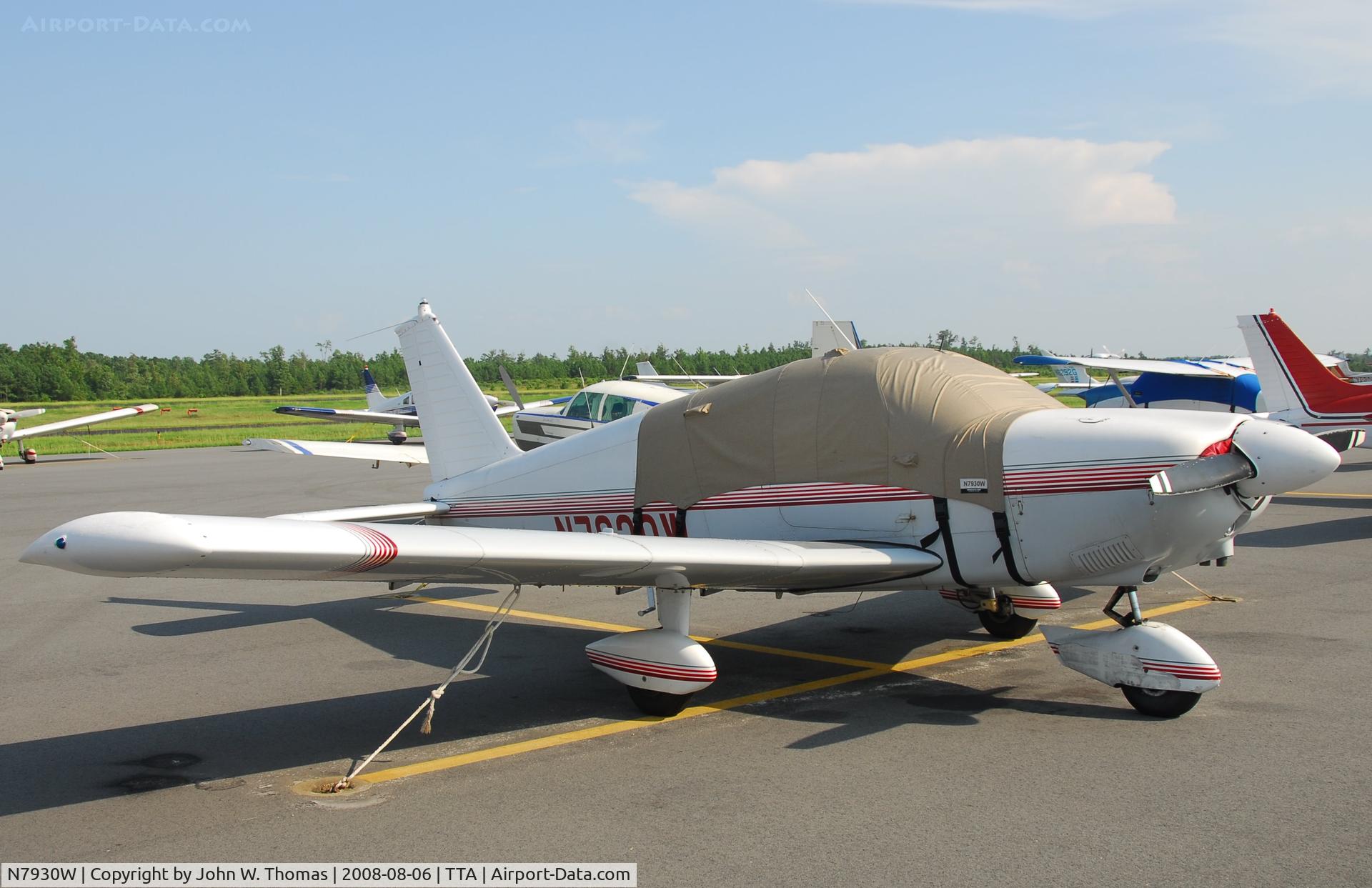 N7930W, 1964 Piper PA-28-180 C/N 28-1971, All tied up
