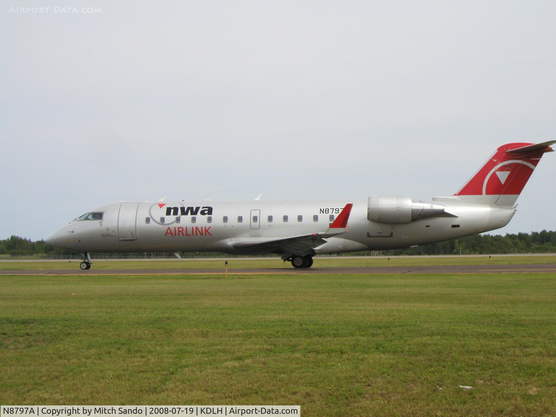 N8797A, 2003 Bombardier CRJ-200 (CL-600-2B19) C/N 7797, Duluth Air and Aviation Expo 2008.