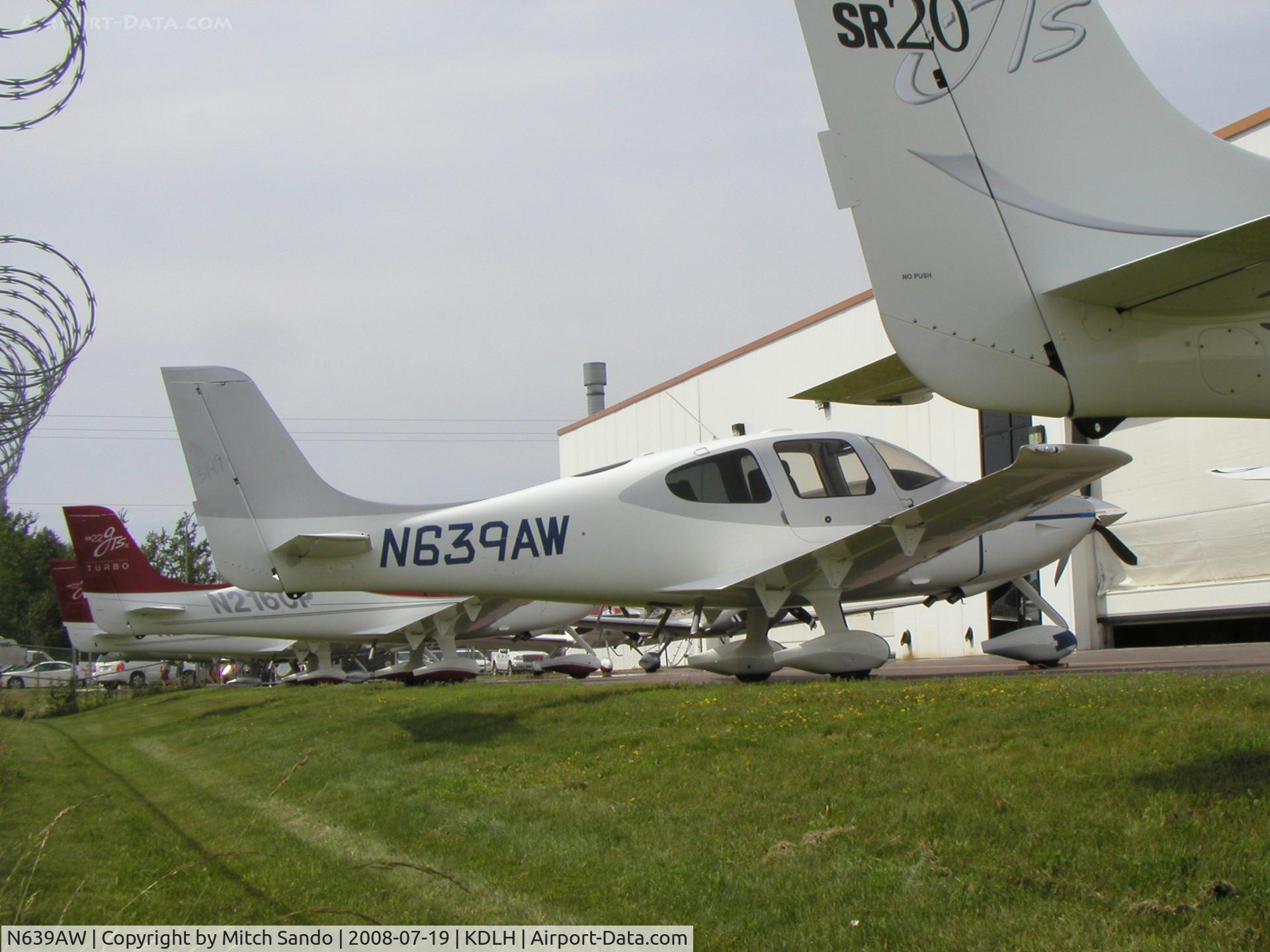 N639AW, 1995 Airbus A320-232 C/N 471, Duluth Air and Aviation Expo 2008.