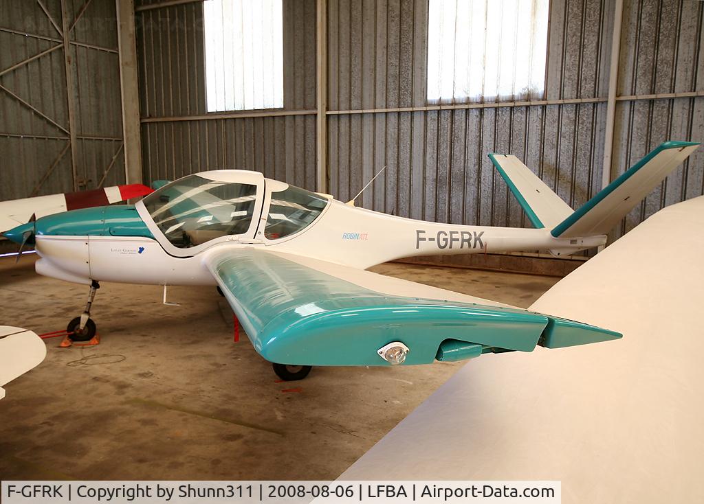 F-GFRK, Robin ATL C/N 60, Hangared...
