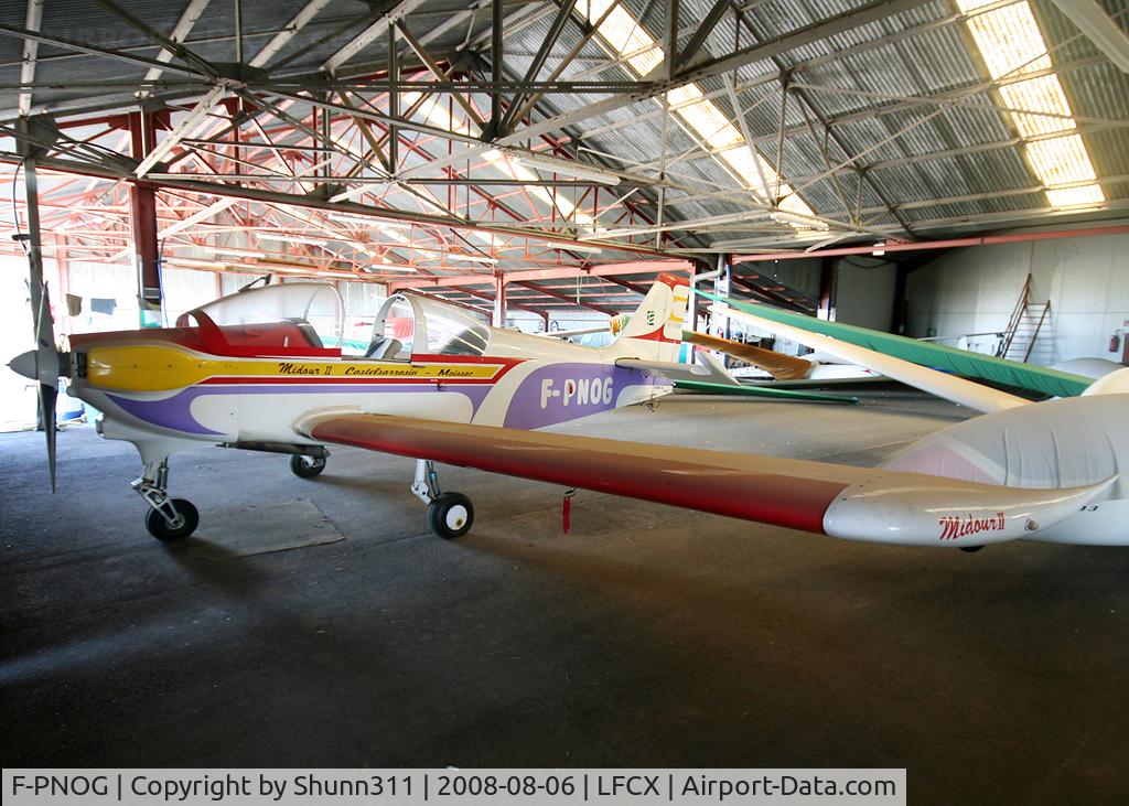 F-PNOG, Constructeur Amateur ACBA 8 C/N 01, Inside Airclub's hangar and used for gliders...