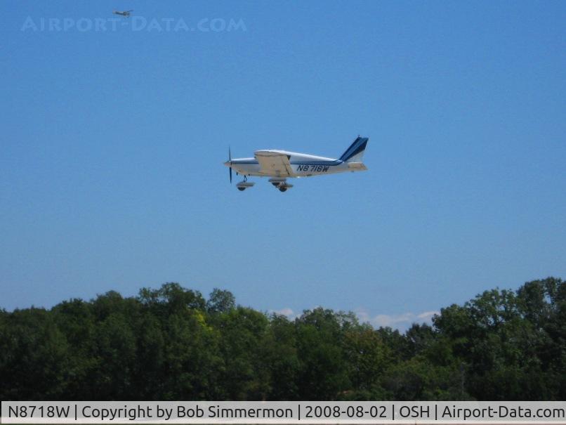N8718W, 1964 Piper PA-28-235 Pathfinder C/N 28-10253, Landing on 36 at Airventure 2008.