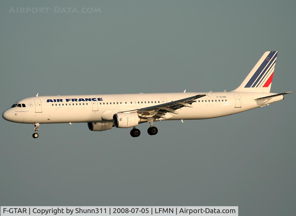 F-GTAR, 2008 Airbus A321-212 C/N 3401, On landing...
