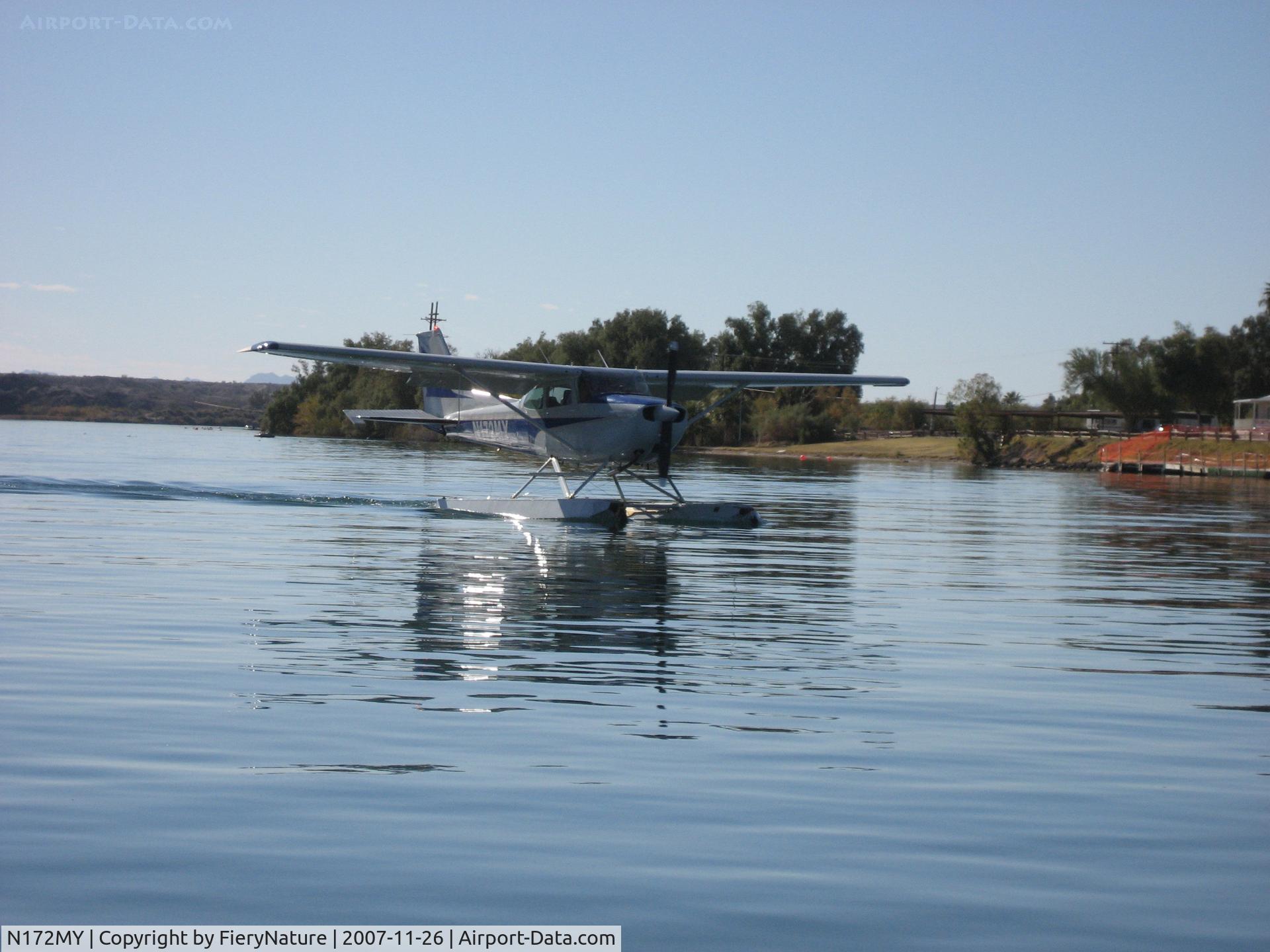 N172MY, 1976 Cessna 172N C/N 17267972, Colorado River in Parker, Arizona