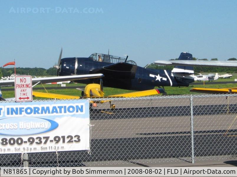 N81865, 1945 Grumman TBM-3E Avenger C/N 5632, On the ramp at Fond Du Lac, WI