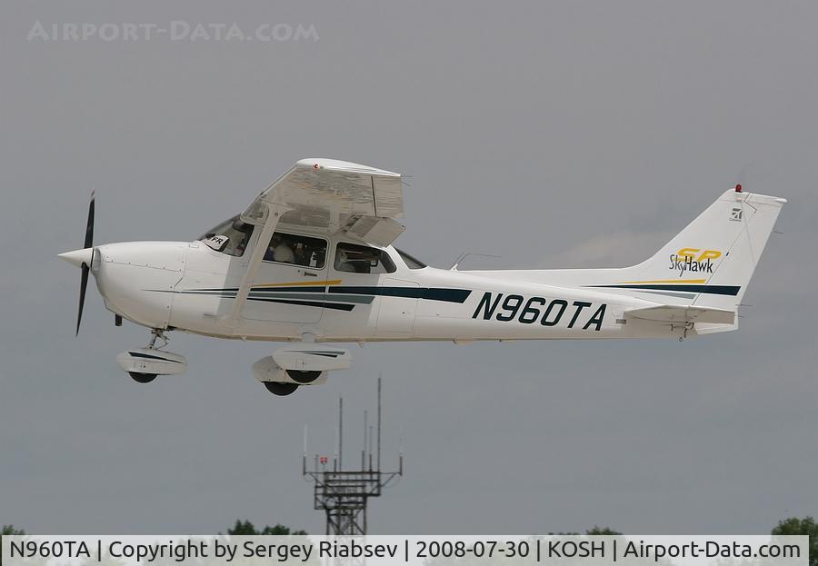 N960TA, 2001 Cessna 172S C/N 172S8960, EAA AirVenture 2008