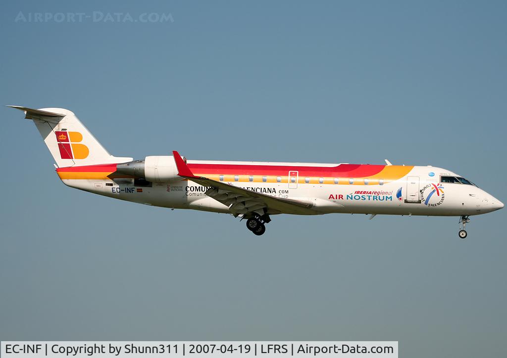 EC-INF, 2003 Bombardier CRJ-200ER (CL-600-2B19) C/N 7785, Morning arrival...