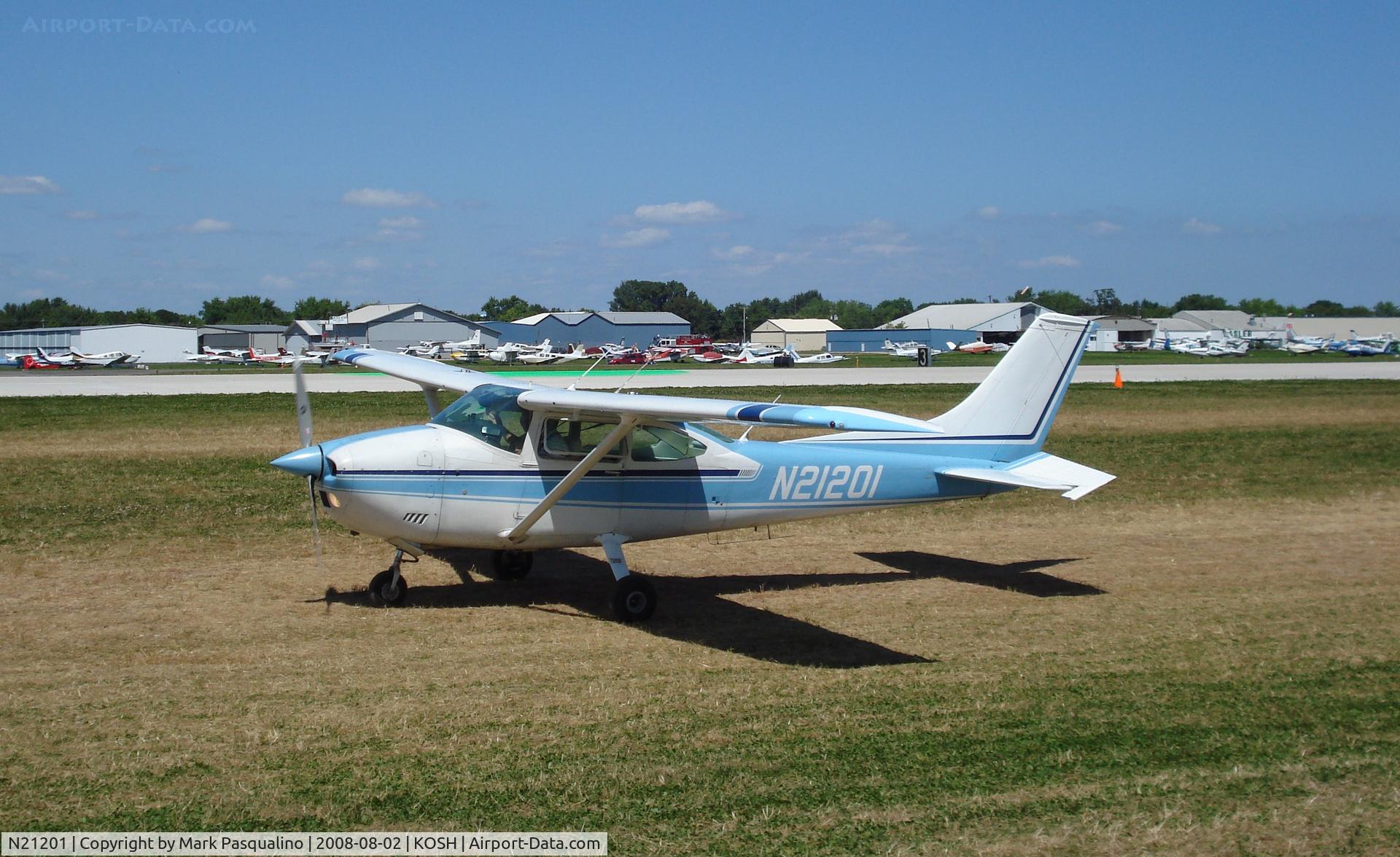 N21201, 1972 Cessna 182P Skylane C/N 18261481, Cessna 182