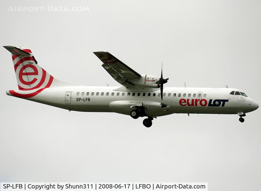 SP-LFB, 1991 ATR 72-202(F) C/N 265, Landing rwy 32L...
