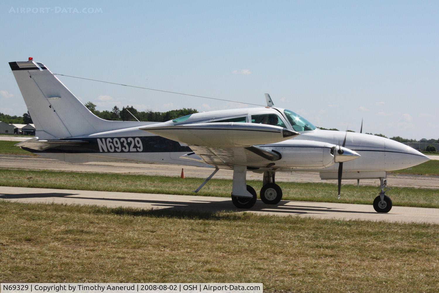 N69329, 1974 Cessna 310R C/N 310R0088, 1974 Cessna 310R, c/n 310R0088, EAA AirVenture 2008