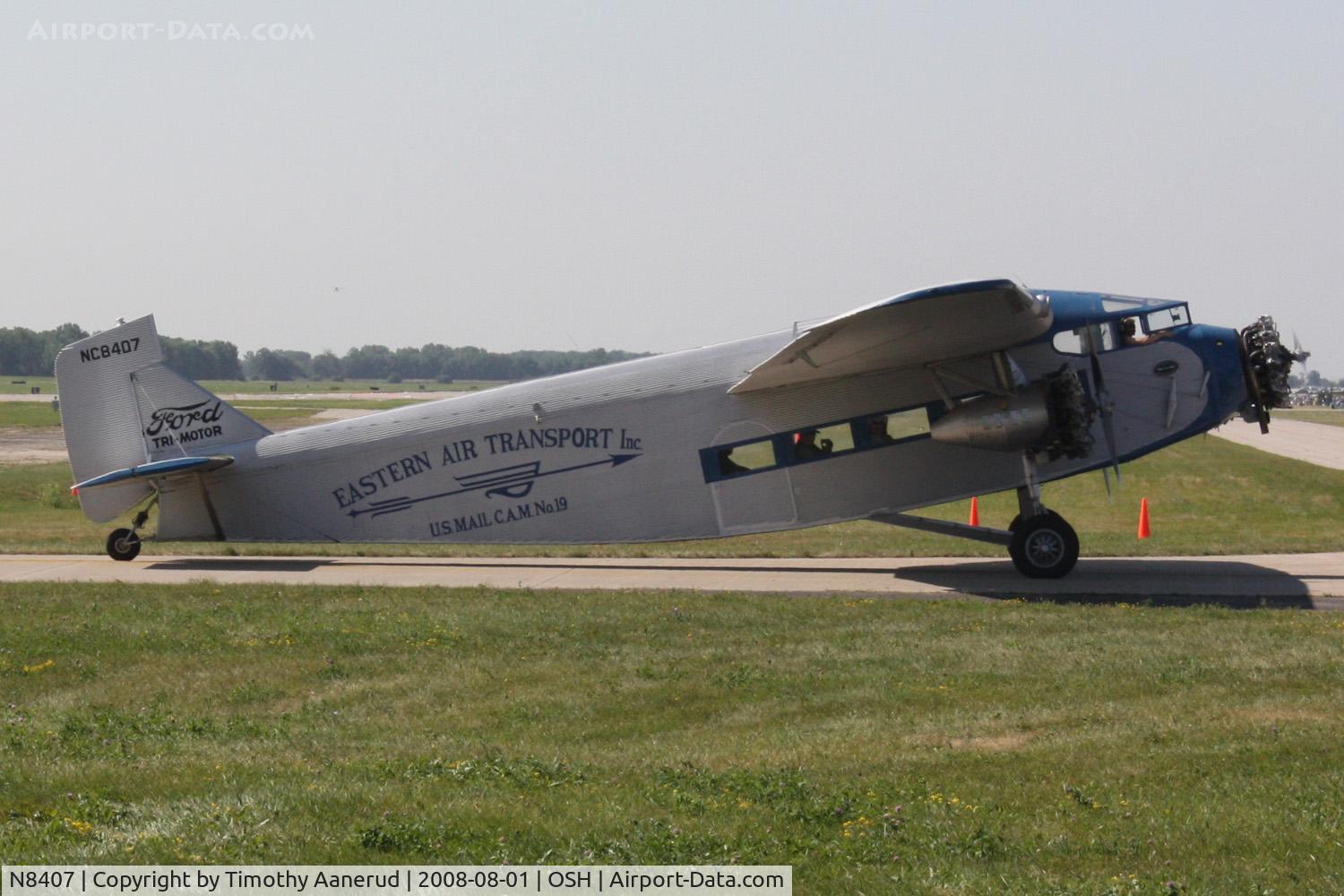 N8407, 1929 Ford 4-AT-E Tri-Motor C/N 69, EAA AirVenture 2008