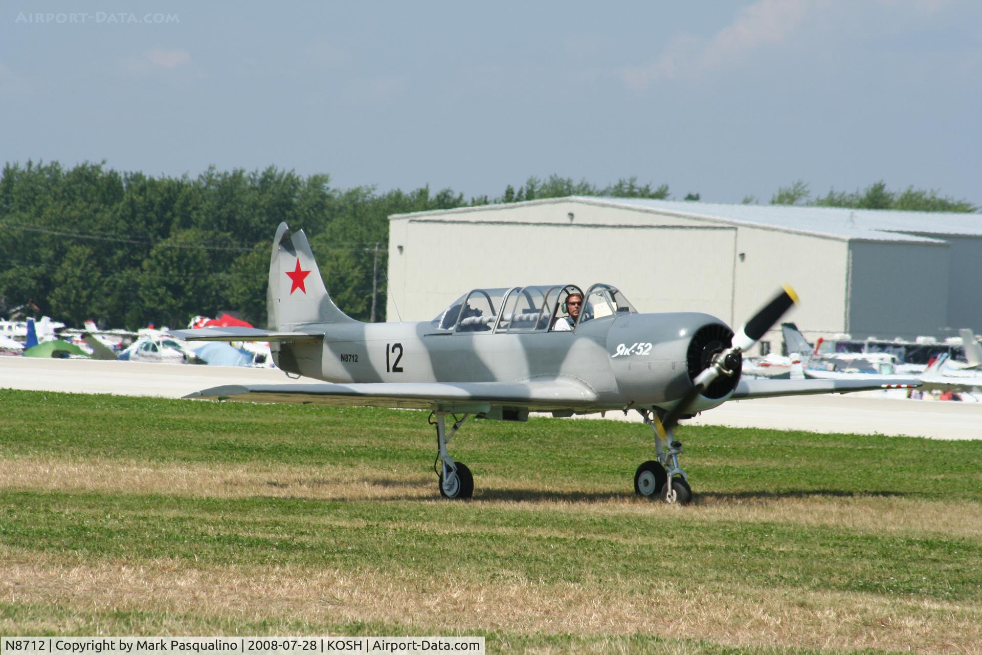 N8712, 1985 Yakovlev (Aerostar) Yak-52 C/N 866306, YAK-52