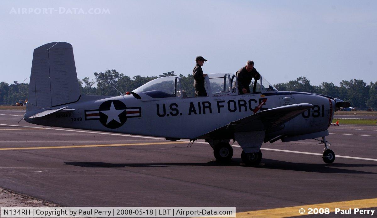 N134RH, 1955 Beech D-45 Mentor C/N BG-31, Preflight then saddle up