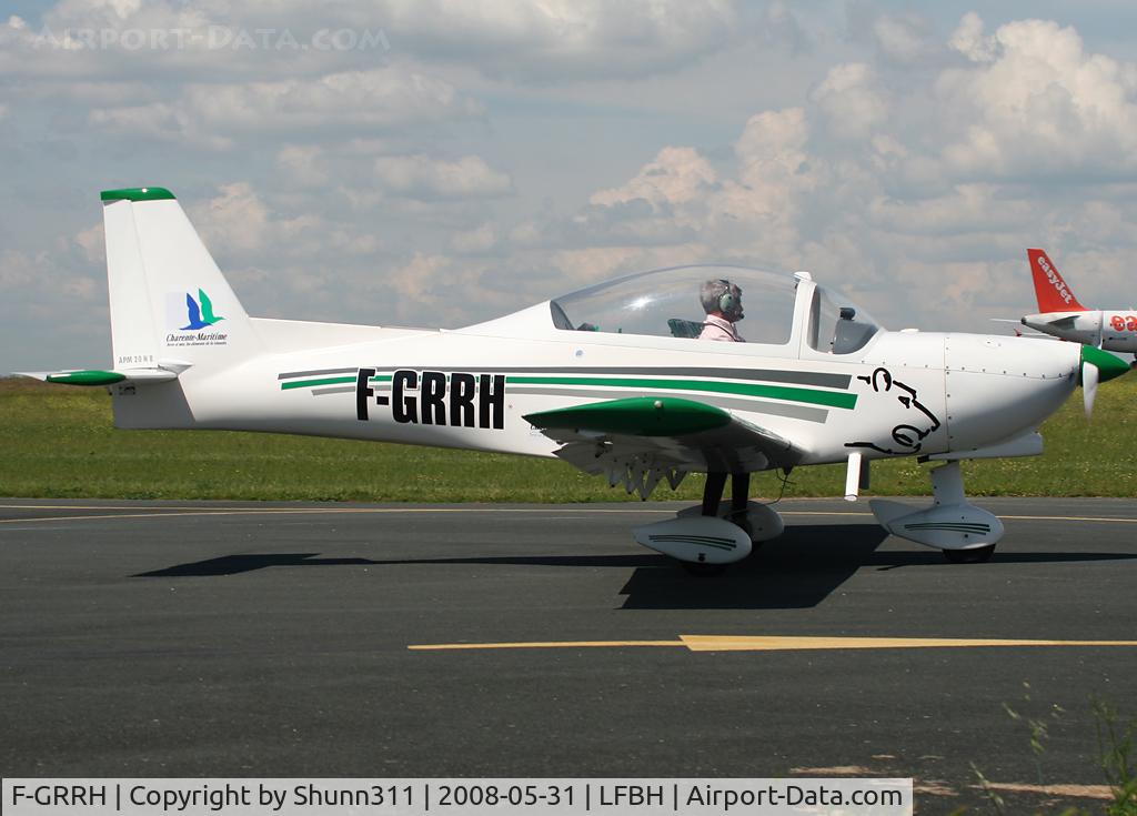 F-GRRH, Issoire APM 20 Lionceau C/N 8, Ready for a new light flight over the airport...