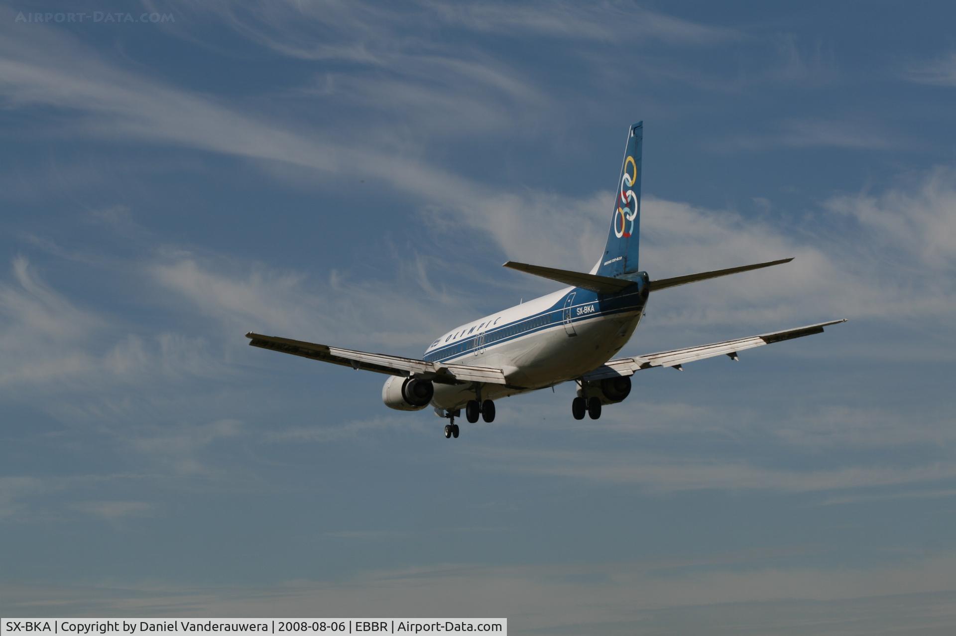 SX-BKA, 1991 Boeing 737-484 C/N 25313, descending to rwy 25L
