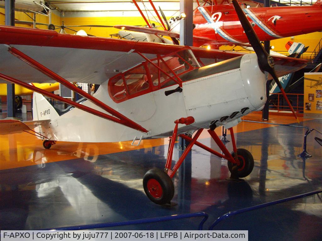 F-APXO, 1937 Potez 437 C/N 3588/11, on display at Le Bourget Muséum