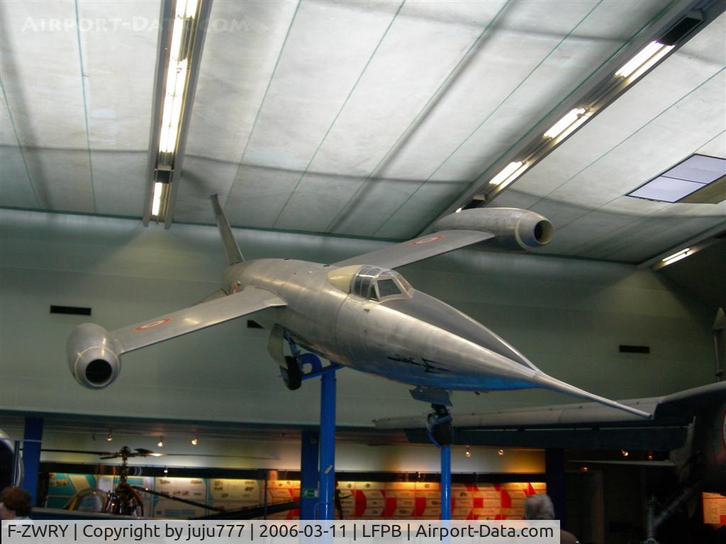 F-ZWRY, SNCASO SO.9000 Trident I C/N 01, on display at Le Bourget Muséum