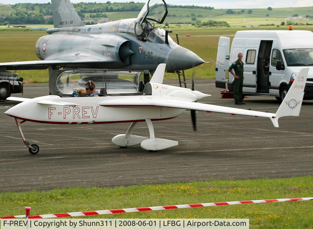 F-PREV, Rutan VariEze C/N 1961, Patrouille REVA rolling after the show...