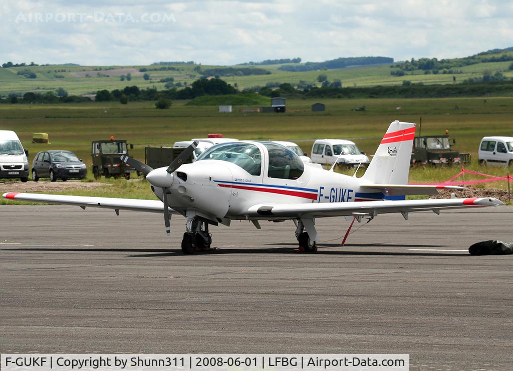 F-GUKF, Grob G-120A-F C/N 85040, Used during CNG Airshow 2008...
