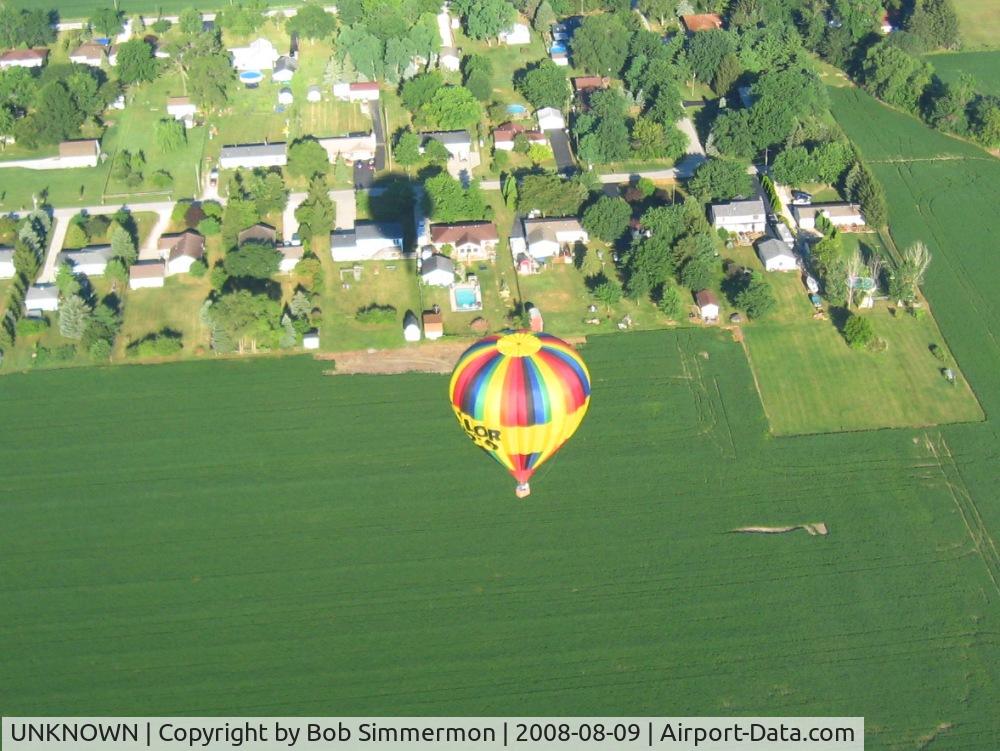 UNKNOWN, , Balloon about 4 miles south of Toledo-Metcalf airport - Toledo, OH.