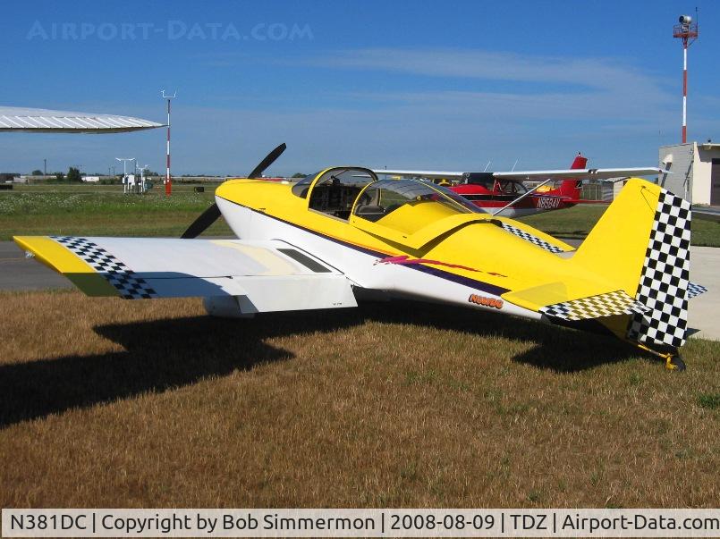 N381DC, 2001 Vans RV-6 C/N 25265, EAA breakfast fly-in at Toledo, OH.