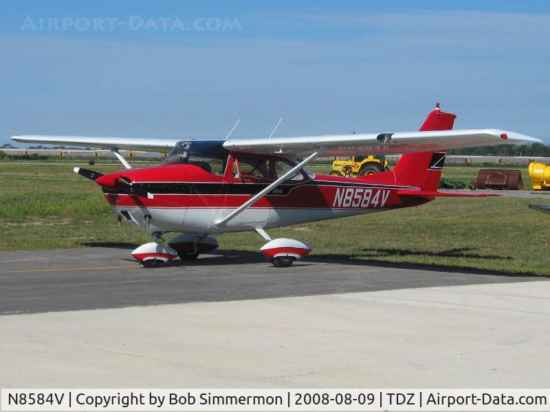 N8584V, 1965 Cessna 172F C/N 17252484, EAA breakfast fly-in at Toledo, OH.