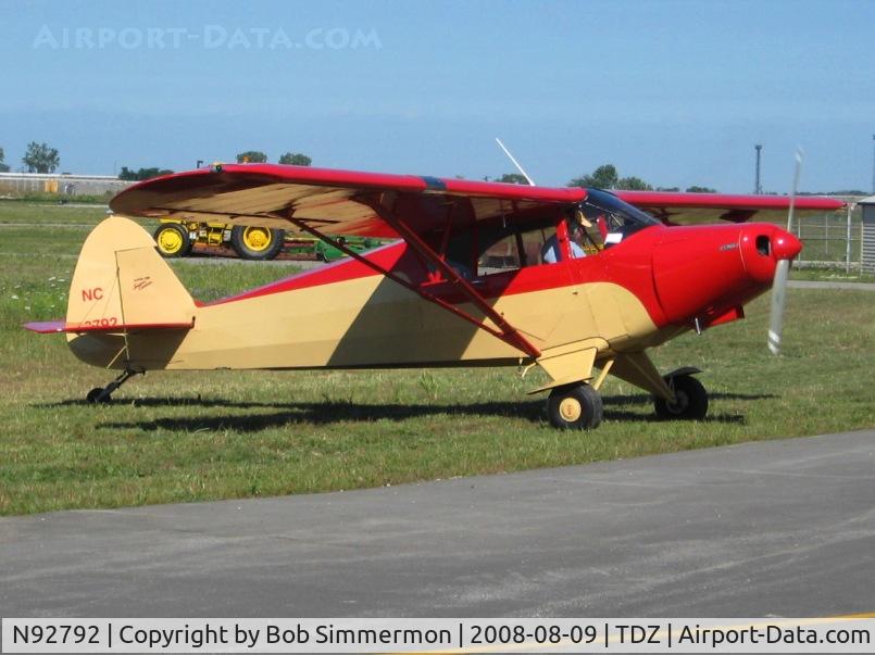 N92792, 1946 Piper PA-12 Super Cruiser C/N 12-238, EAA breakfast fly-in at Toledo, OH.