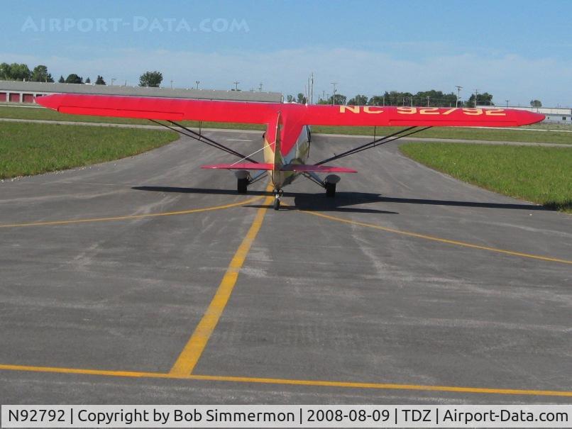 N92792, 1946 Piper PA-12 Super Cruiser C/N 12-238, EAA breakfast fly-in at Toledo, OH.