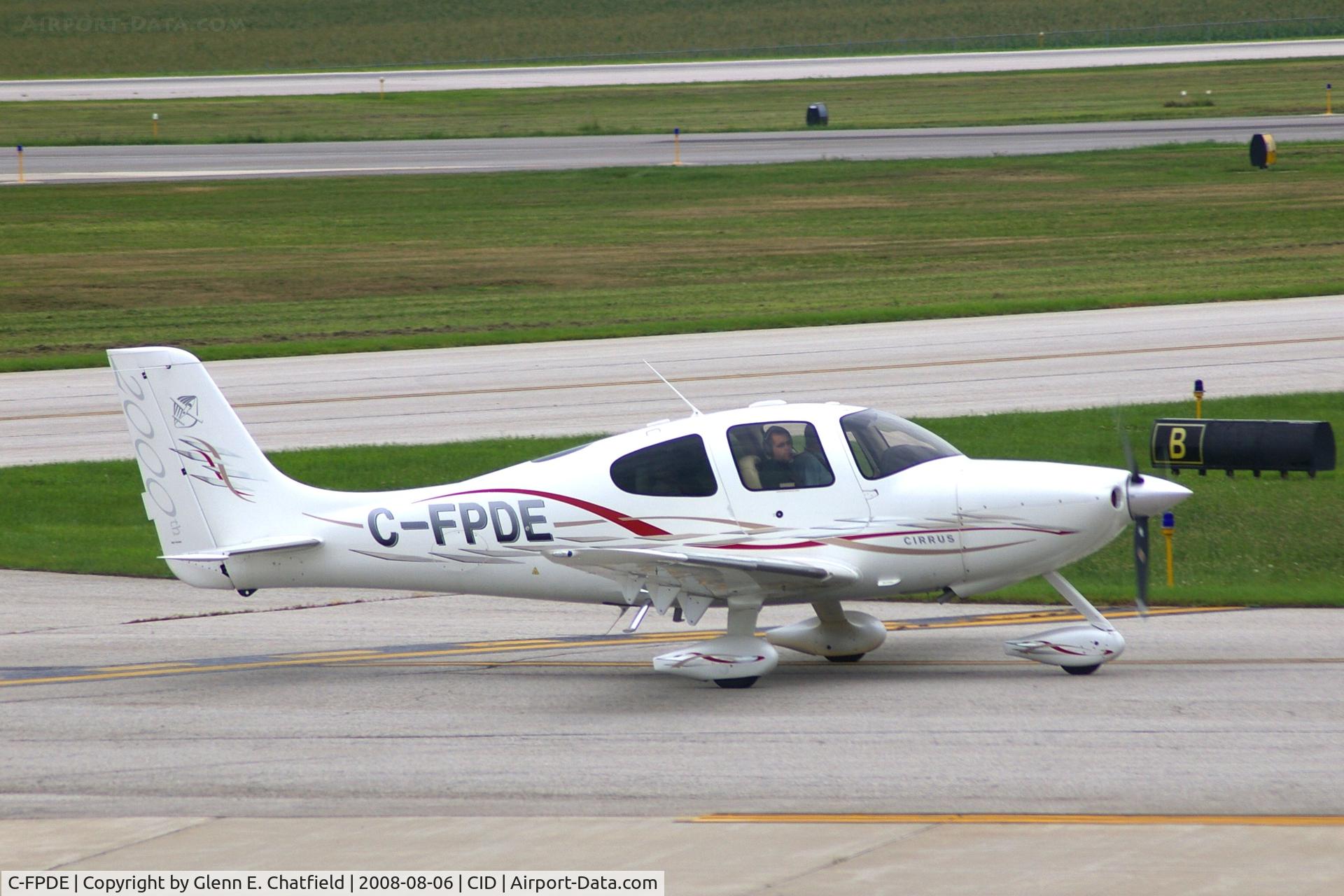 C-FPDE, 2006 Cirrus SR22 C/N 2000, Taxiing to Landmark FBO