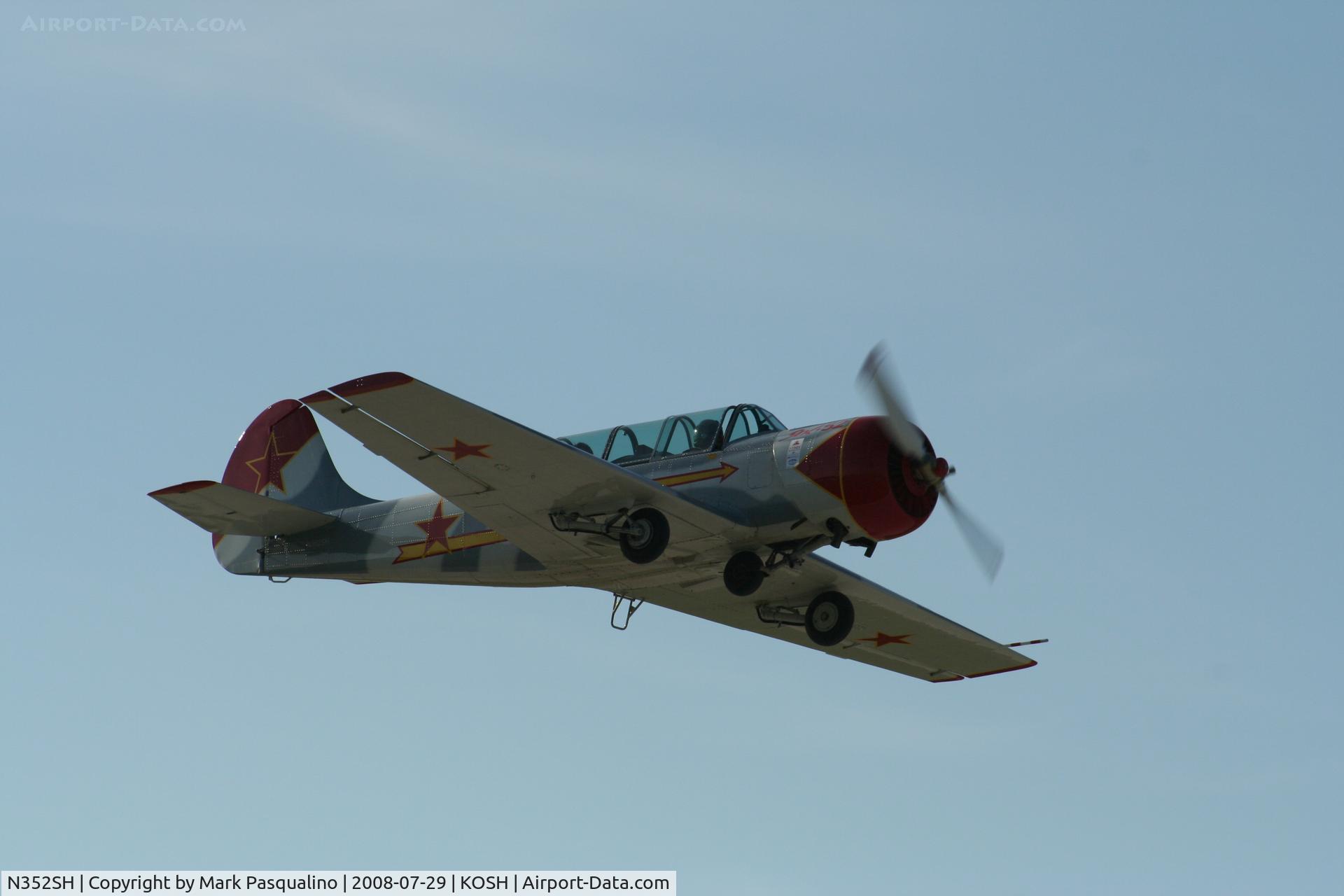 N352SH, 1985 Yakovlev (Aerostar) Yak-52 C/N 855704, YAK-52