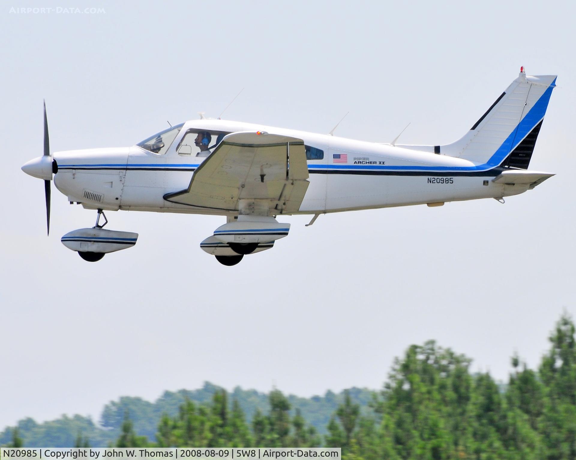 N20985, Piper PA-28-181 Archer C/N 28-7990029, Departing runway 4